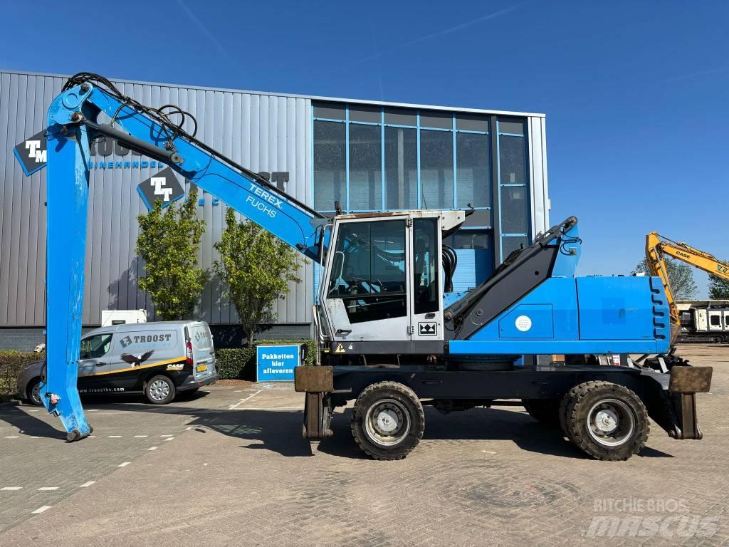 Fuchs MHL 335 廃棄物／工業産廃処理機