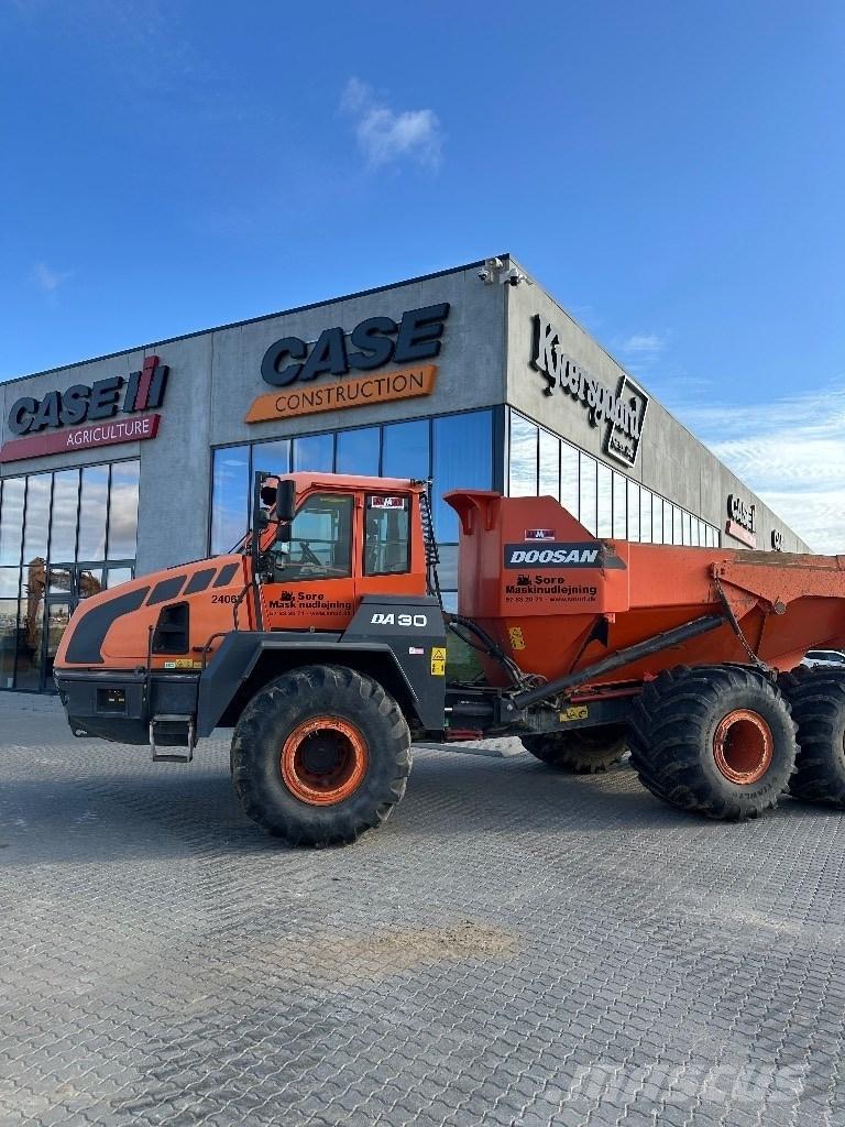 Doosan DA 30 アーティキュレート式ダンプトラック