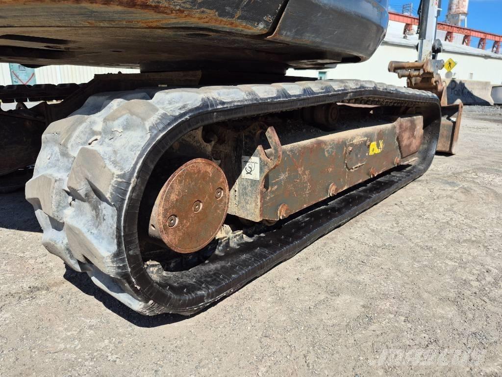 Bobcat E 32 ミニ油圧ショベル 7t以下（ミニユンボ・ミニディガー）