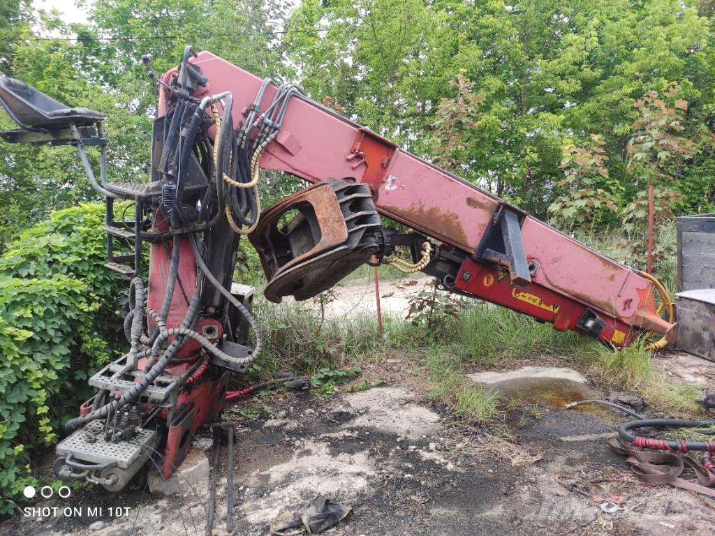 Jonsered 2490 木材積込用クレーン