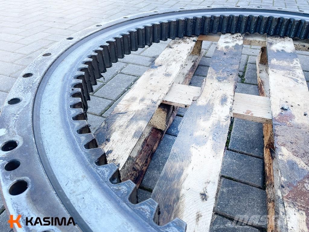 Doosan Slewing ring 無限軌道、クローラ、履帯