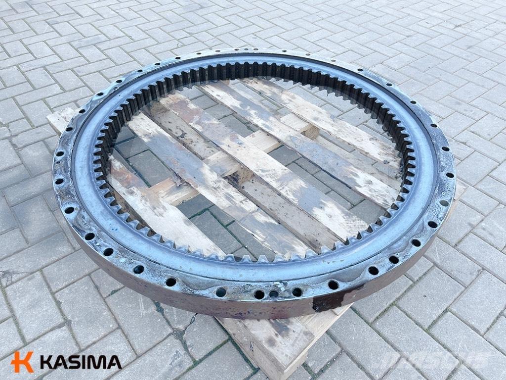 Doosan Slewing ring 無限軌道、クローラ、履帯