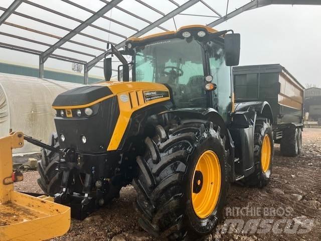 JCB Fastrac 4220 トラクター