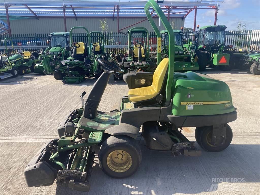 John Deere 2500EH 歩行型芝刈り機