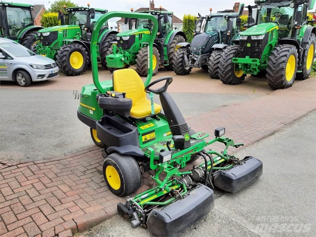John Deere 2500EH 歩行型芝刈り機