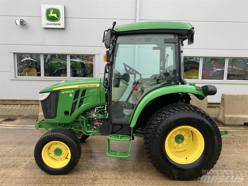 John Deere 4066R コンパクトトラクター