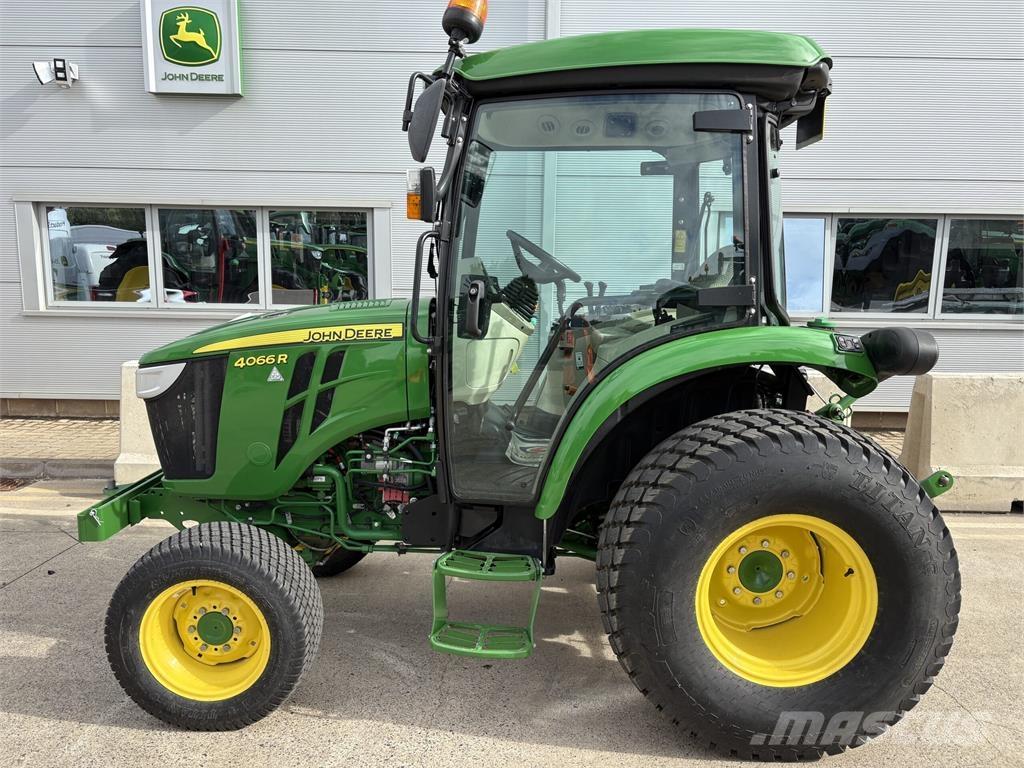 John Deere 4066R コンパクトトラクター