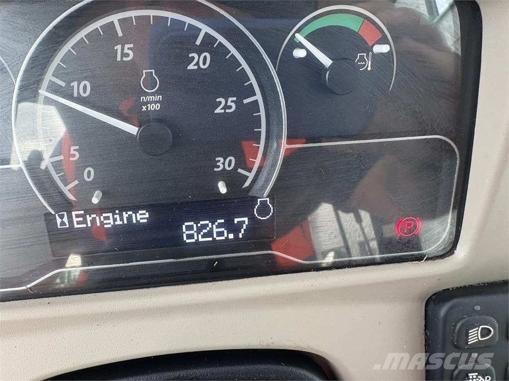 John Deere 4066R コンパクトトラクター