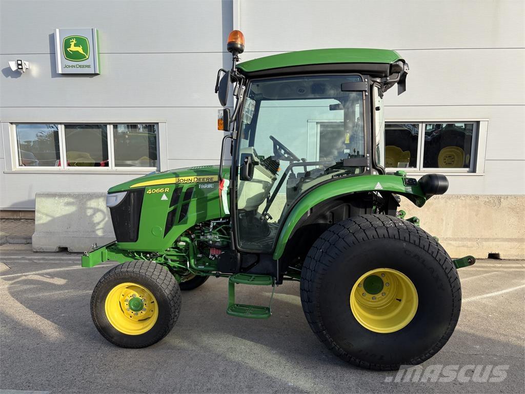 John Deere 4066R コンパクトトラクター