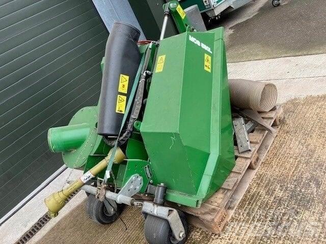 John Deere 580L グランド整備機械-その他