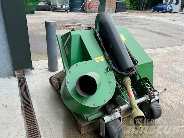 John Deere 580L グランド整備機械-その他