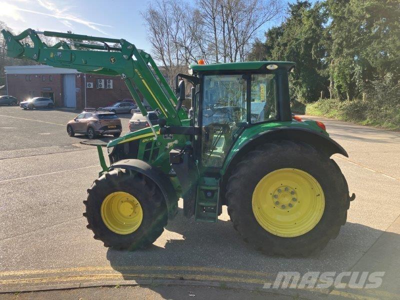 John Deere 6110M トラクター