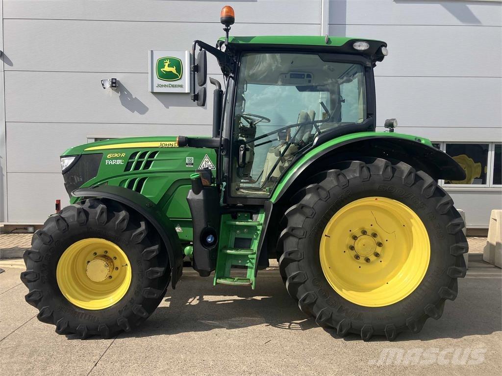 John Deere 6130R トラクター