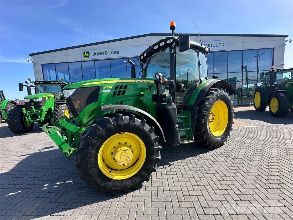 John Deere 6135R トラクター