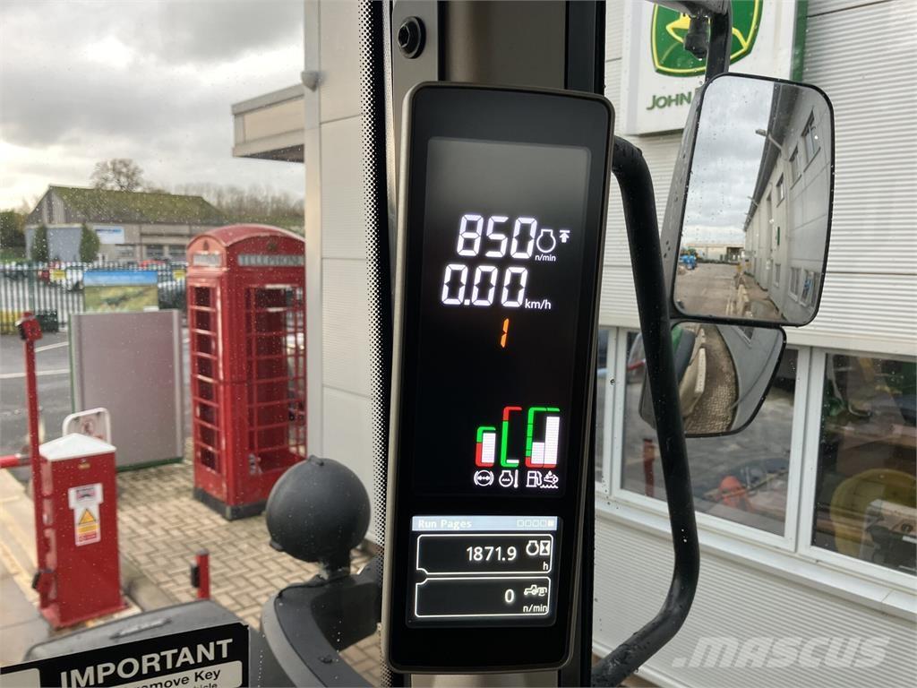 John Deere 6155M トラクター