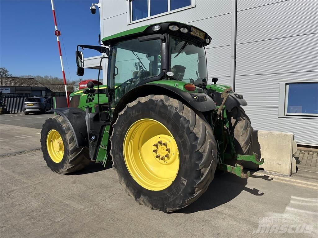 John Deere 6155R トラクター