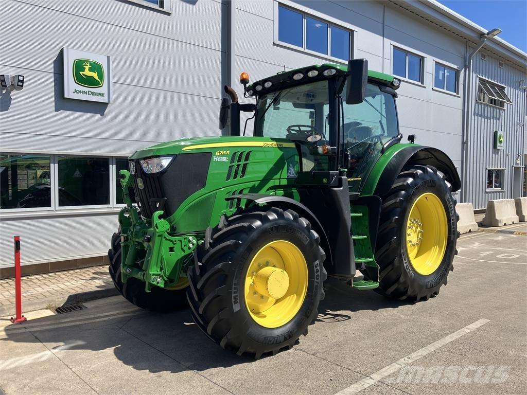 John Deere 6215R トラクター