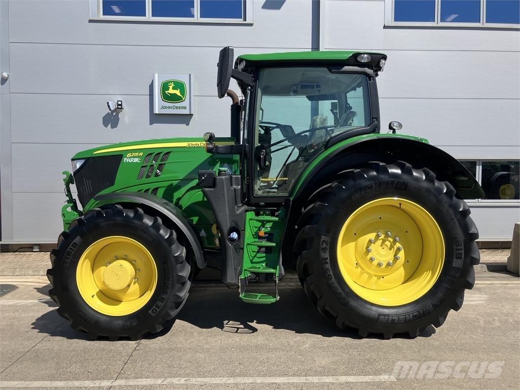 John Deere 6215R トラクター
