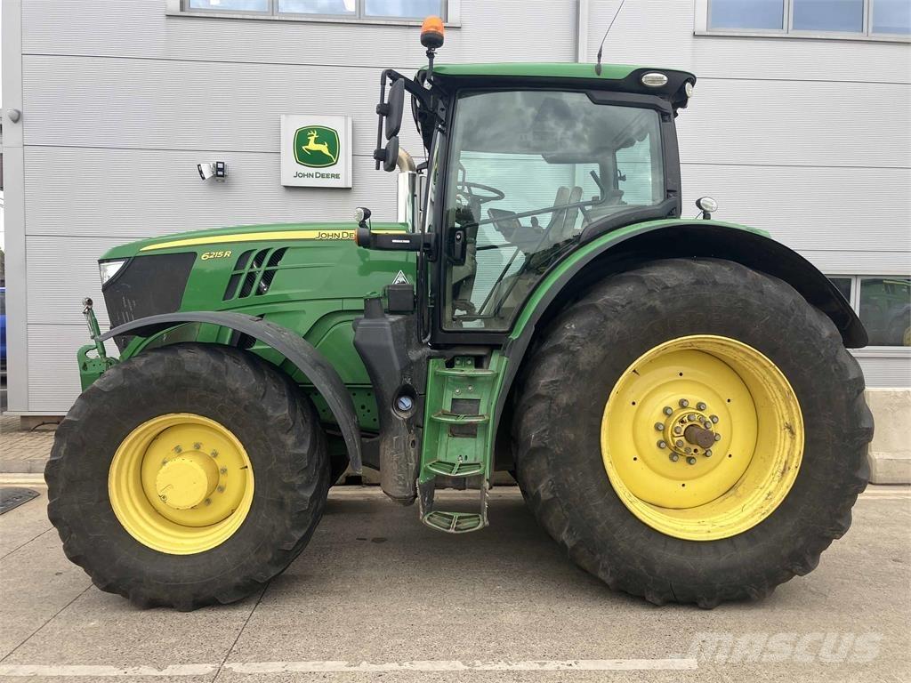 John Deere 6215R トラクター