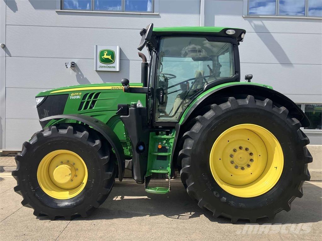 John Deere 6215R トラクター