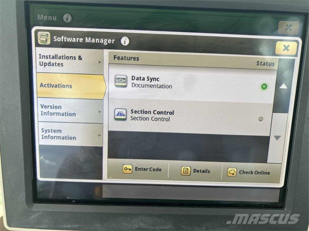 John Deere 6215R トラクター