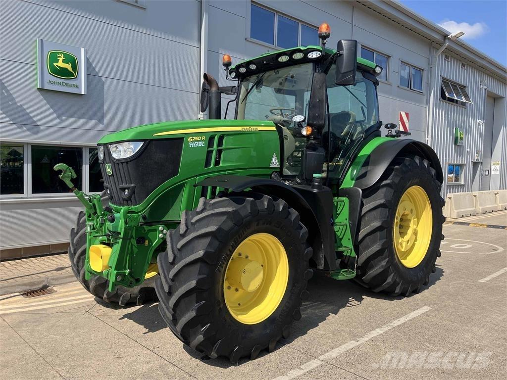 John Deere 6250R トラクター
