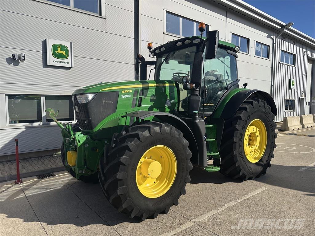 John Deere 6250R トラクター