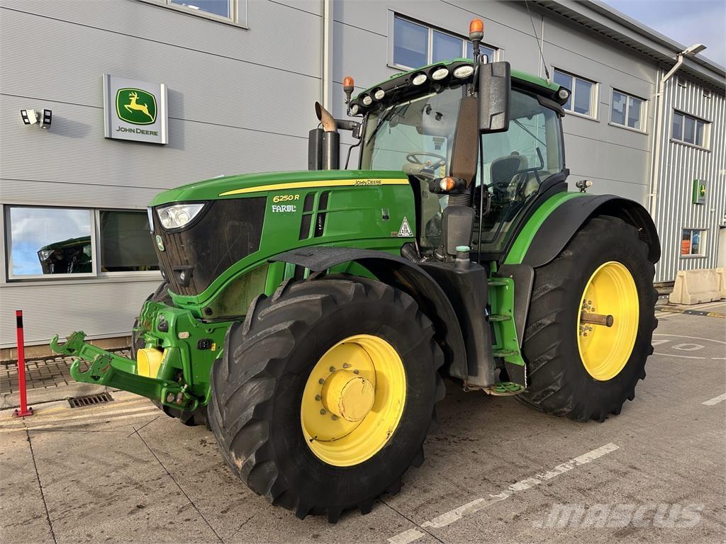 John Deere 6250R トラクター