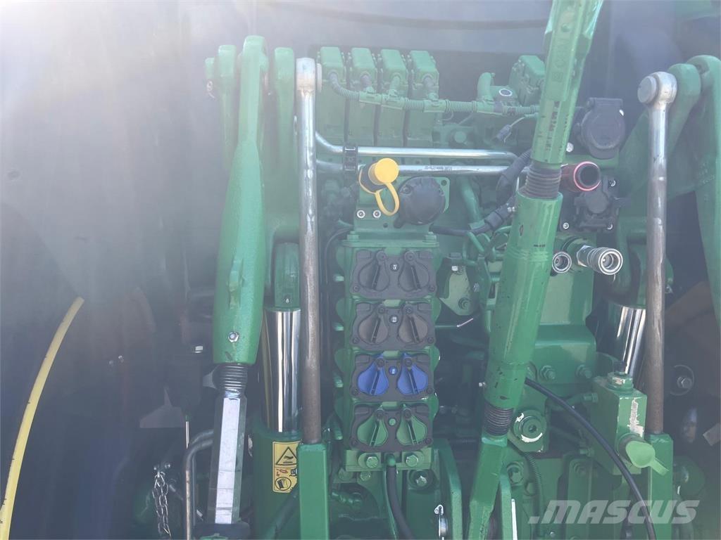 John Deere 6R 155 トラクター