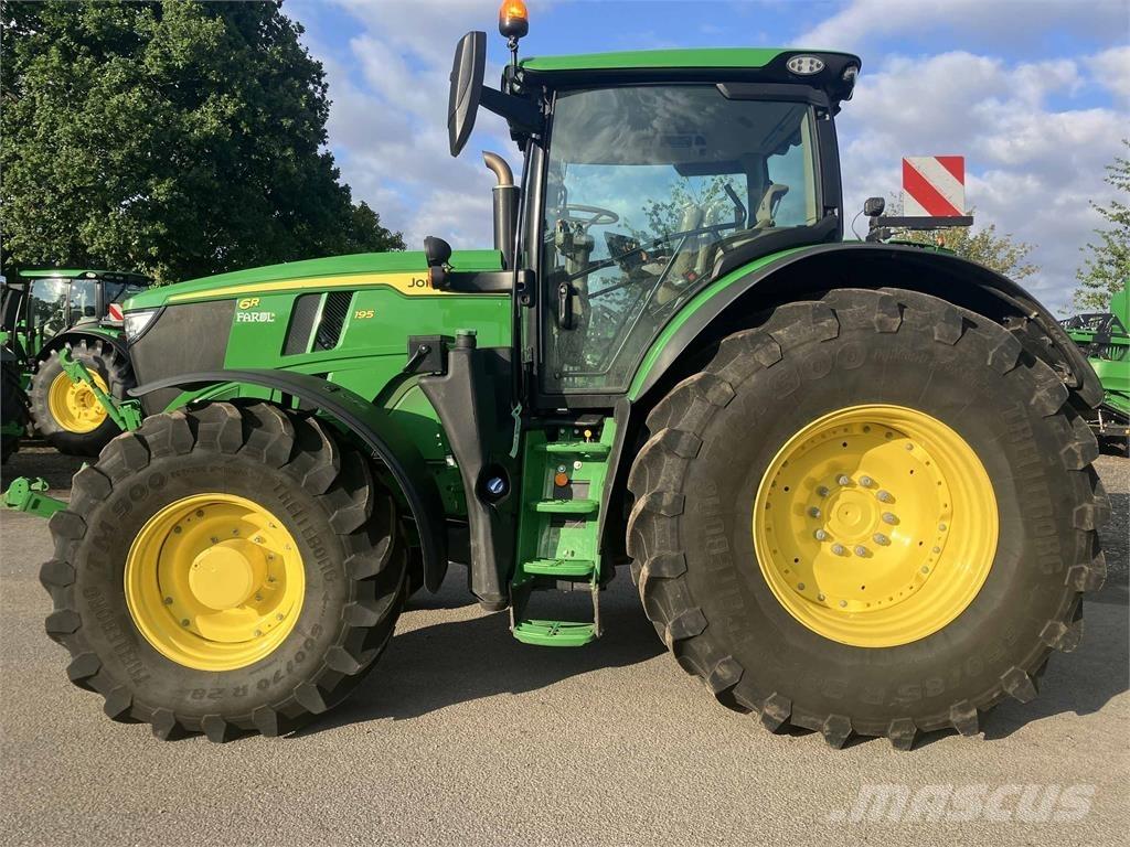 John Deere 6R 195 トラクター