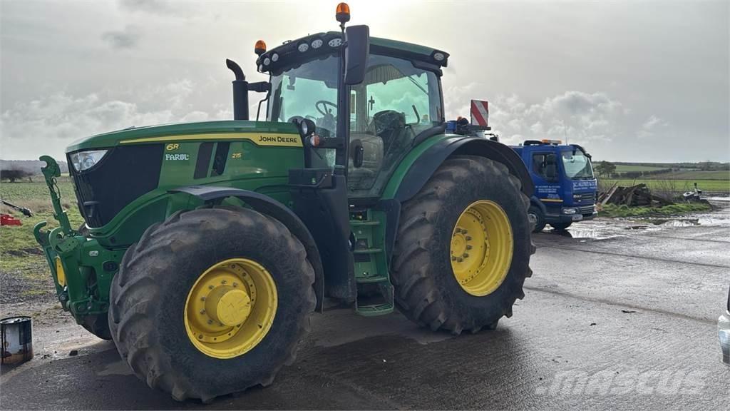 John Deere 6R 215 トラクター