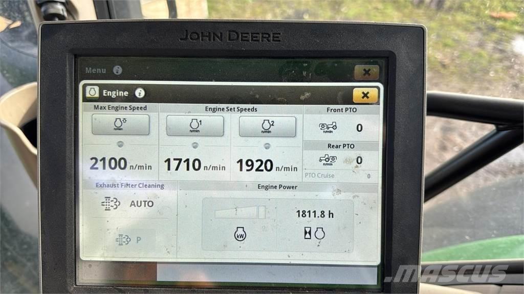John Deere 6R 215 トラクター
