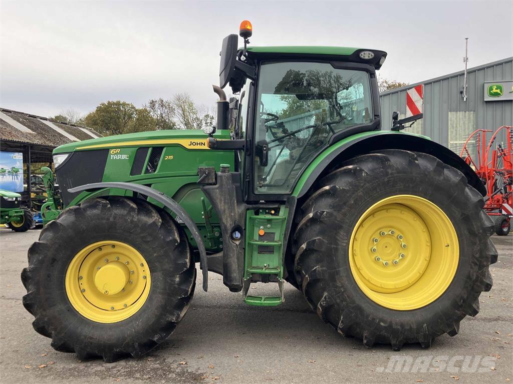 John Deere 6R 215 トラクター