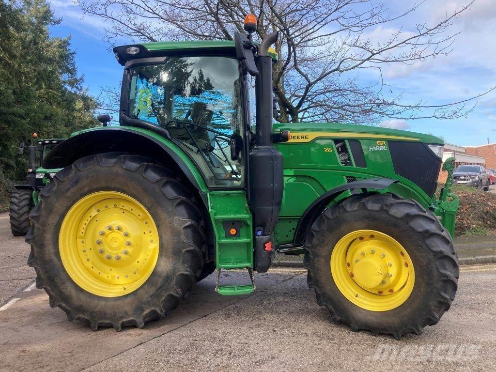 John Deere 6R 215 トラクター