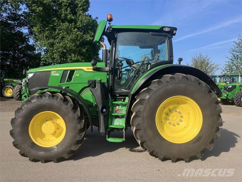 John Deere 6R 215 トラクター