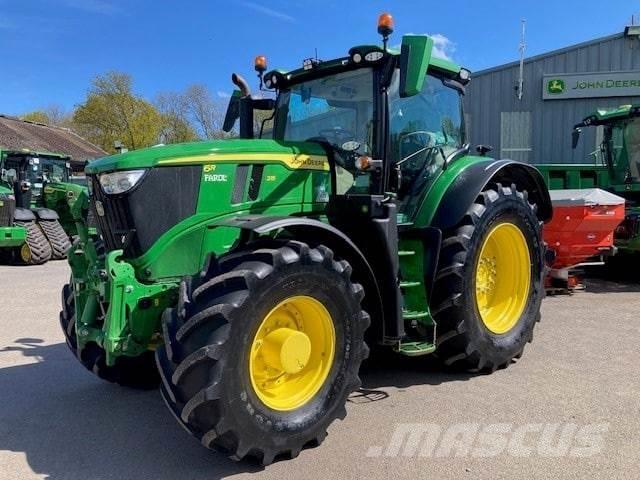 John Deere 6R 215 トラクター
