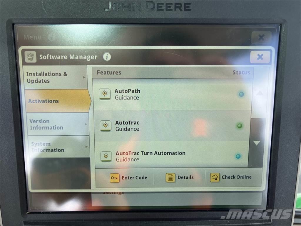 John Deere 6R 215 トラクター