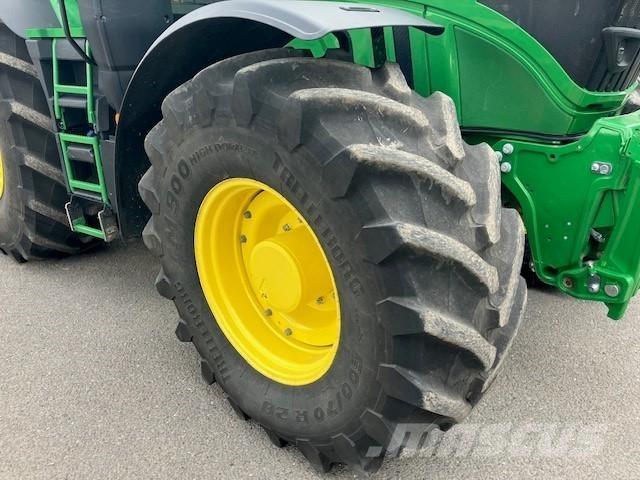John Deere 6R 250 トラクター