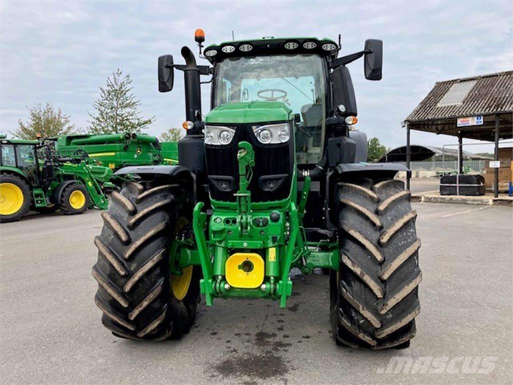 John Deere 6R 250 トラクター