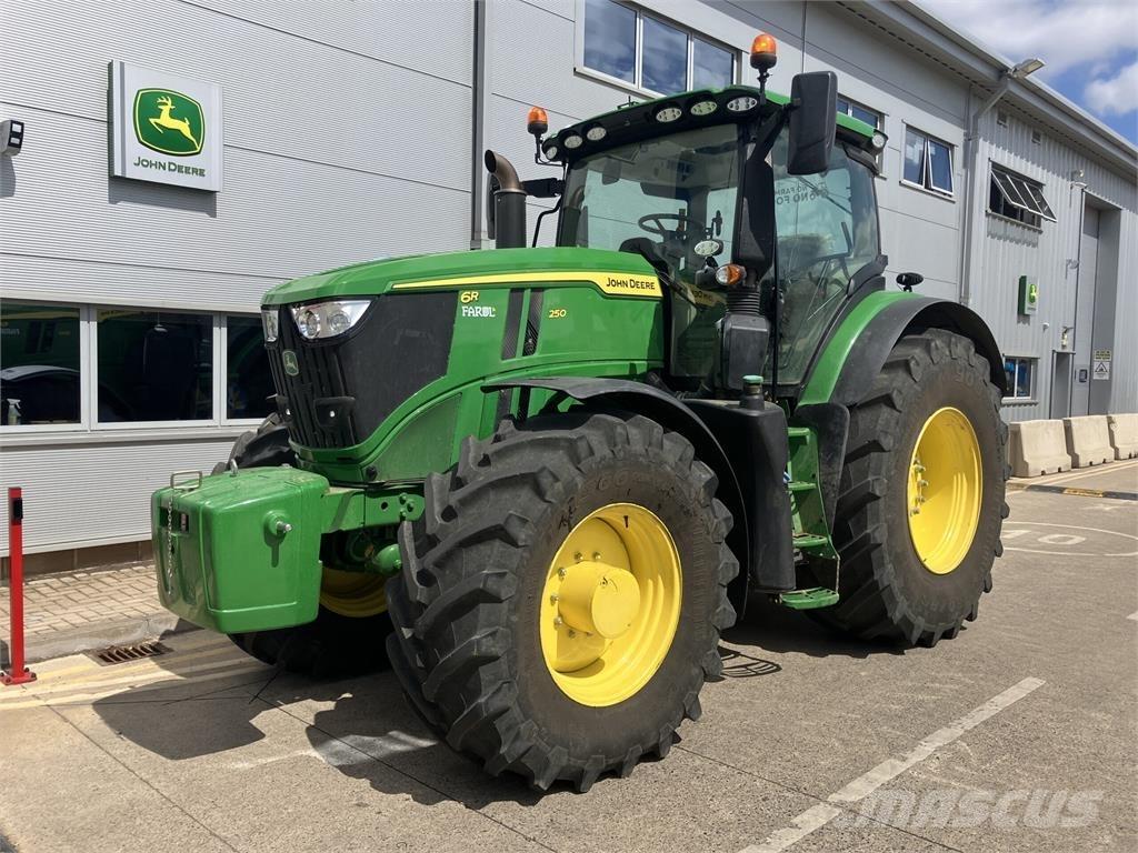 John Deere 6R 250 トラクター