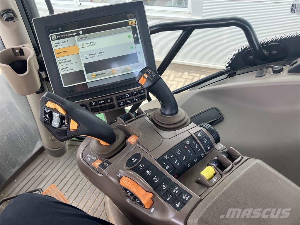 John Deere 6R 250 トラクター