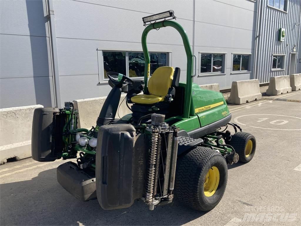 John Deere 7500AE 歩行型芝刈り機