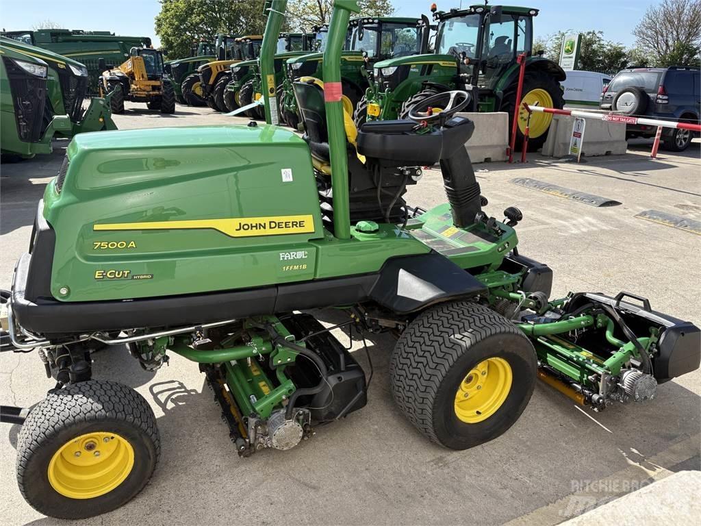 John Deere 7500AE 歩行型芝刈り機