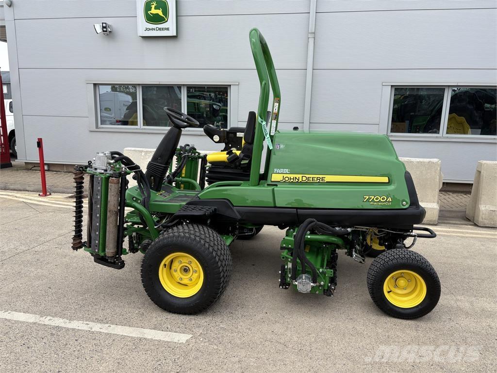 John Deere 7700A 歩行型芝刈り機