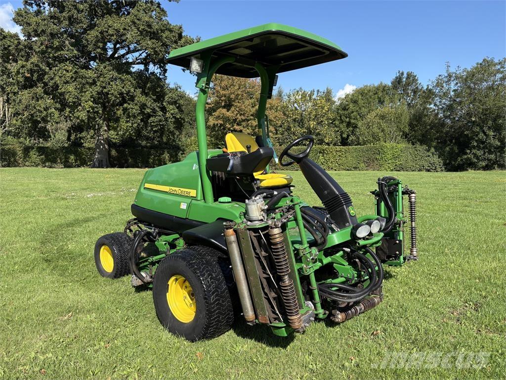 John Deere 7700A 歩行型芝刈り機