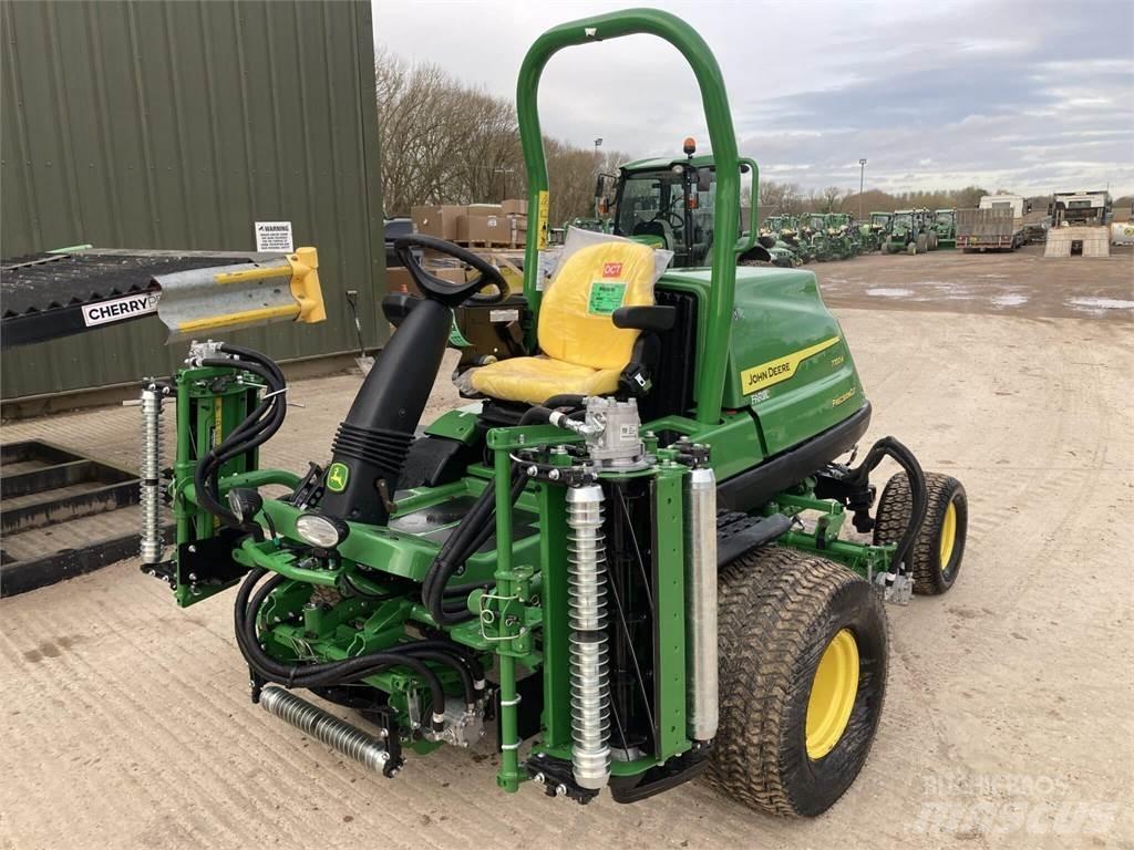 John Deere 7700A 歩行型芝刈り機