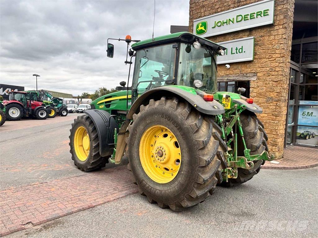 John Deere 7830 トラクター