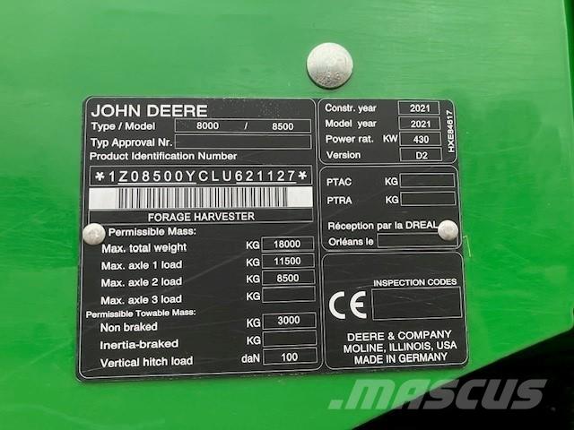 John Deere 8500i 自走式フォレージハーベスター