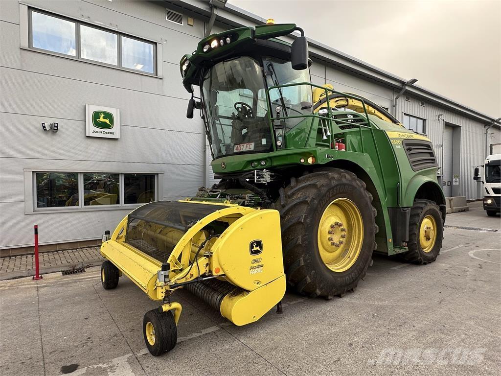 John Deere 8600i 自走式フォレージハーベスター