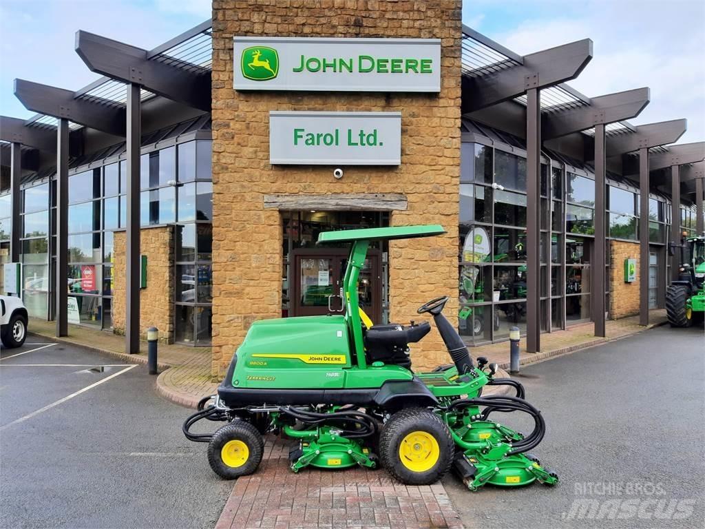 John Deere 8800A 歩行型芝刈り機